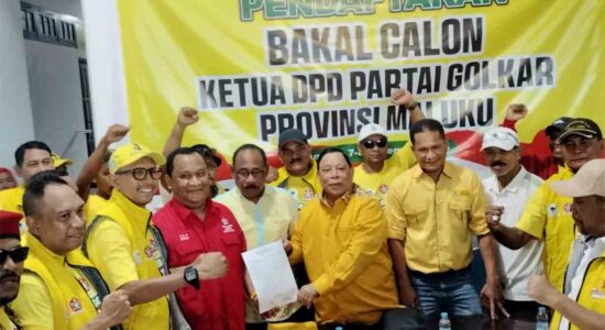 Boy Sangadji Resmi Daftar Balon Ketua Golkar Maluku